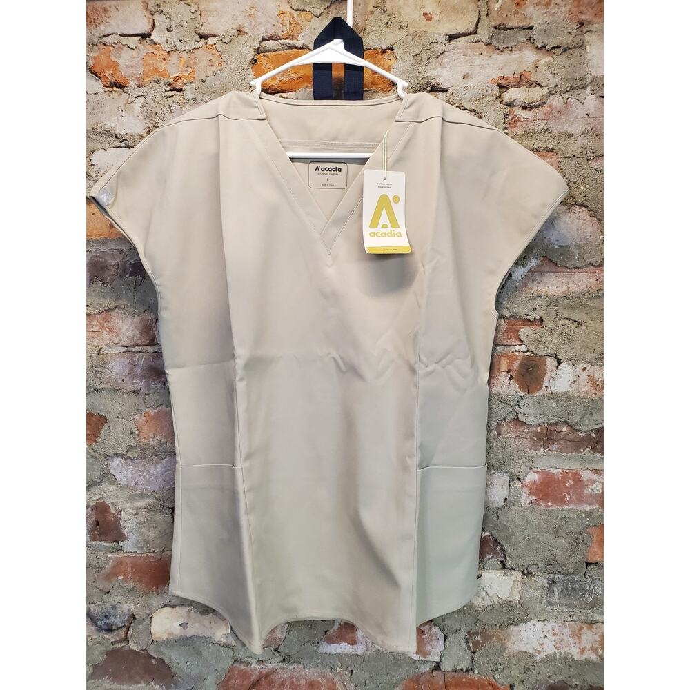 Acadia Womens Scrub Top L Tan V Neck Sustainable Healthcare Uniform NWT Pockets
